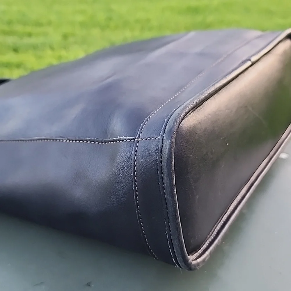 Authentic Vintage Coach Black Leather Bleecker Book Tote 9314
